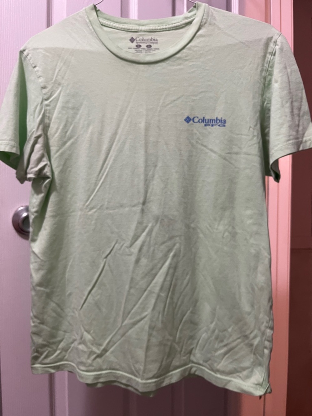 Columbia Men’s Pale Green Short Sleeve Tee with Blue Logo